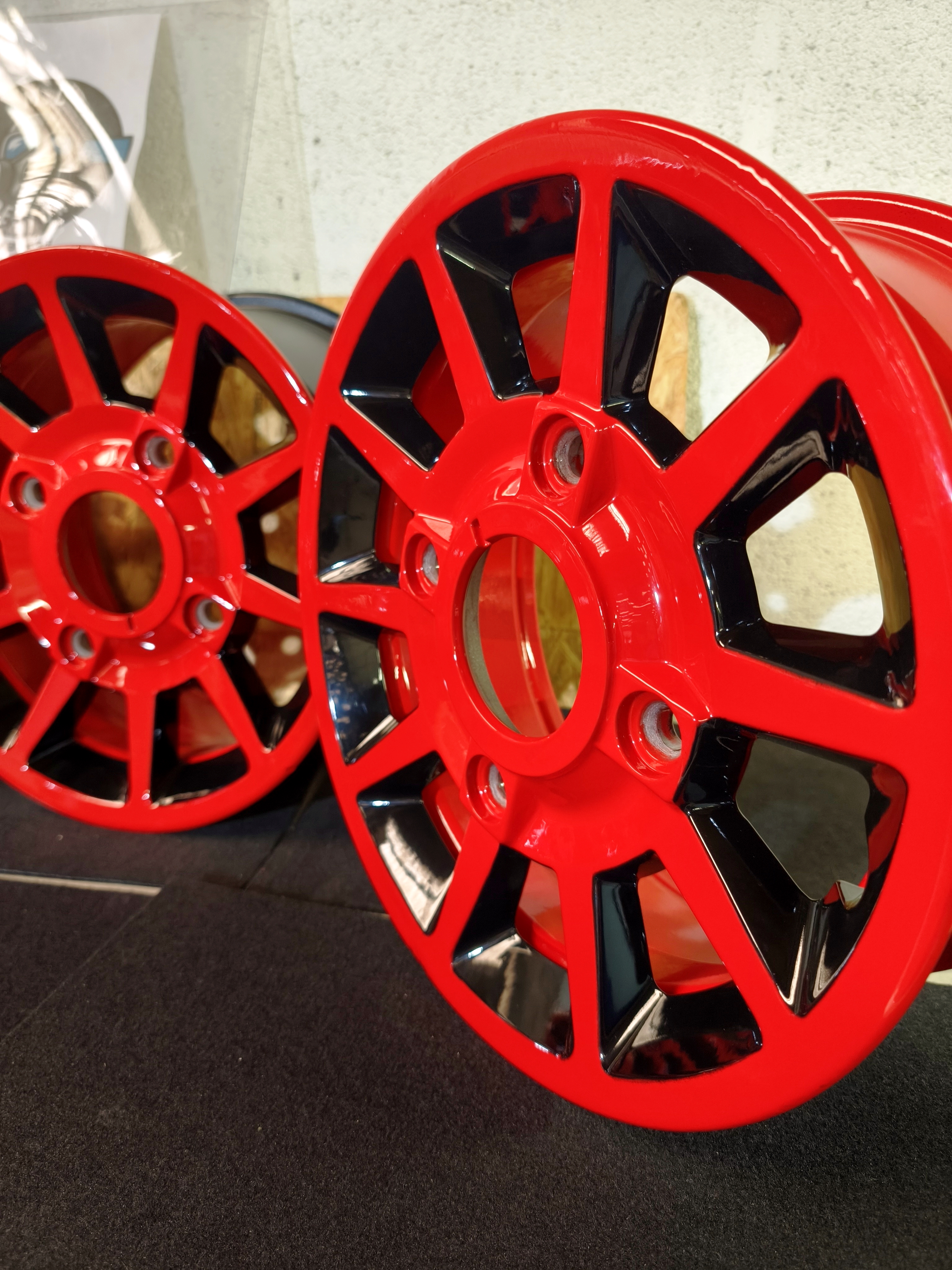 Jantes thermolaquées rouge et noir